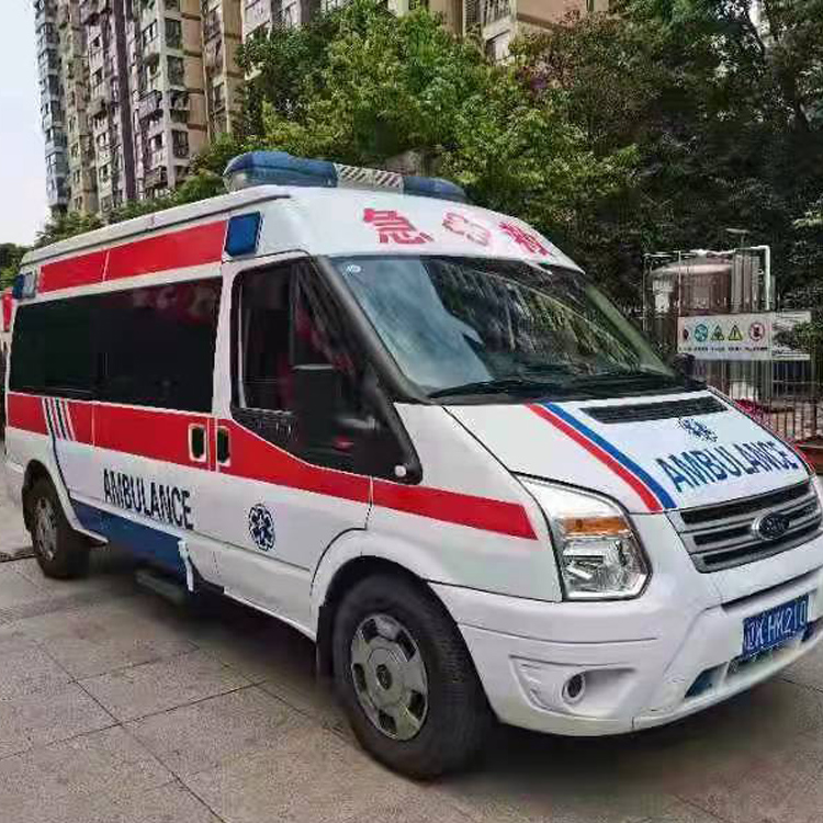 福贡长途救护车护送病人返乡